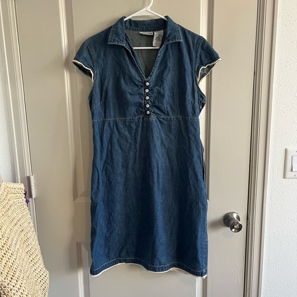 Dress - Picture 1 of 5